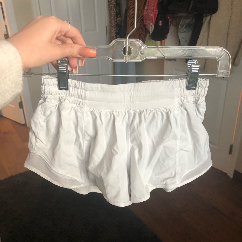 Lululemon white hottie hot shorts